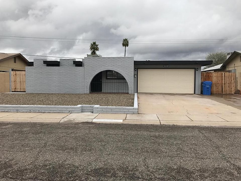1st image of 2240 W Dahlia Dr