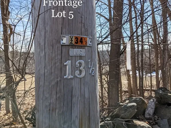 44 Adams Rd, Grafton, MA 01519