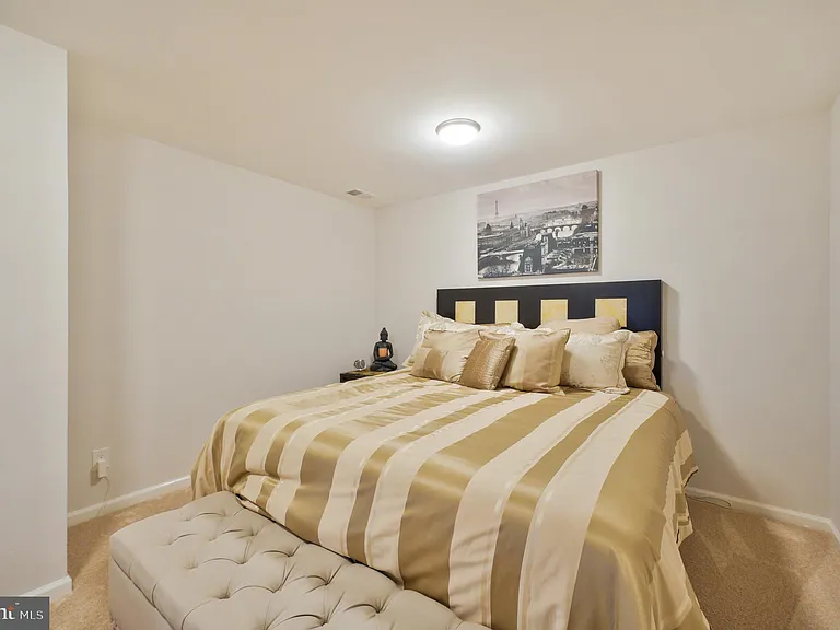 4732 Massachusetts Ave NW — Photo 30