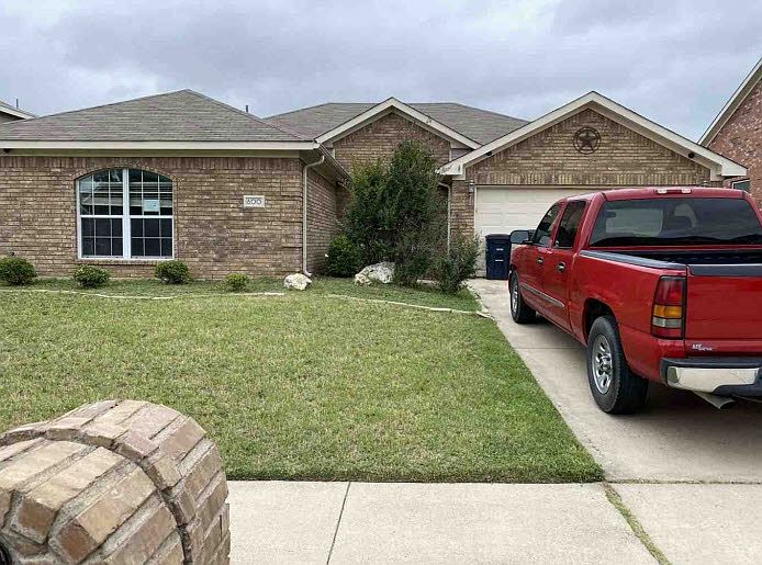 1st image of 600 Cranbrook Dr