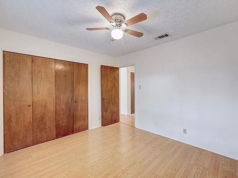 5619 Clay Ave #B — Photo 9