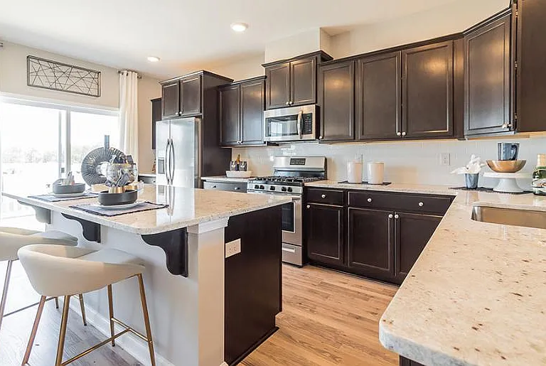322 Mantoloking Dr — Photo 2