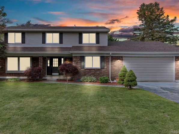 5420 Southlawn Dr, Sterling Heights, MI 48310
