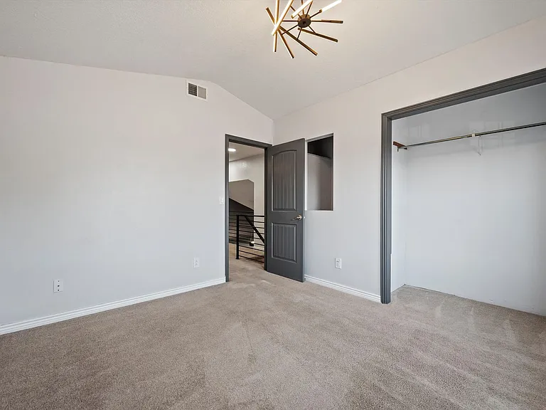 5612 W Center Ave — Photo 24