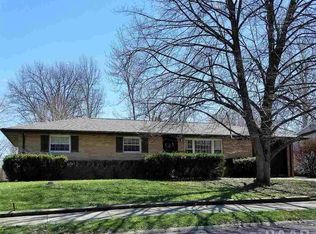 1708 Saint Clair Dr, Pekin, IL