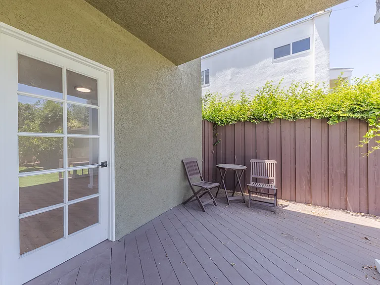 2522 Armacost Ave — Photo 9