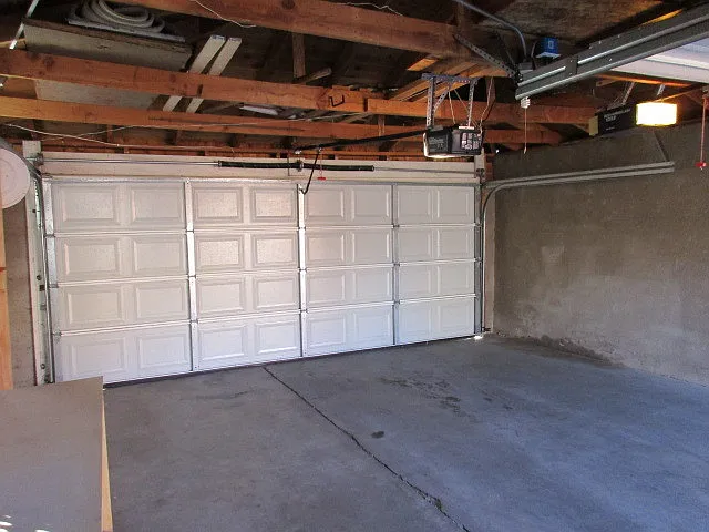 3317 N Saint Paul St — Photo 37