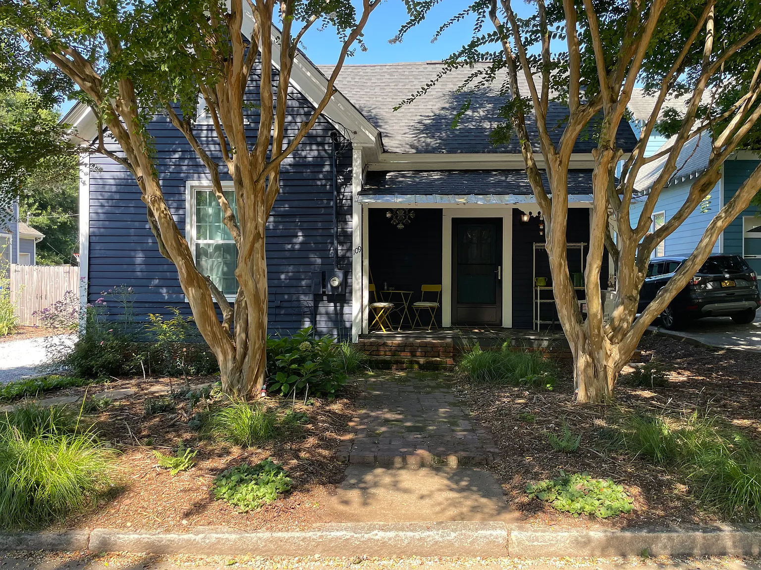 2 bed, 825 sqft, $2,250 — Photo 1