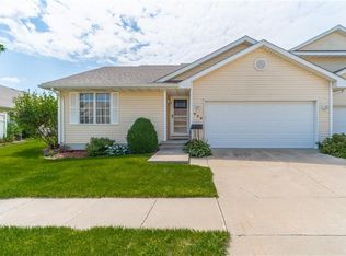 926 Robin Cir, Altoona, IA 50009