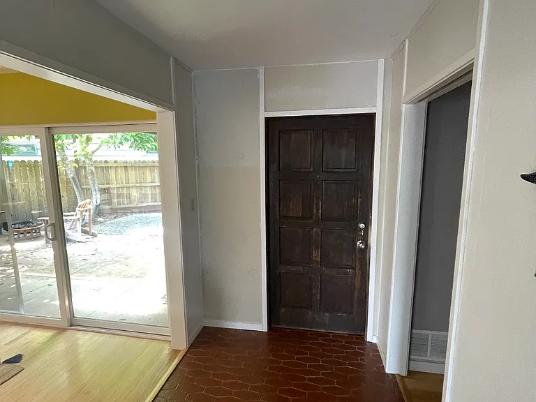 5891 Plateau Dr — Photo 17