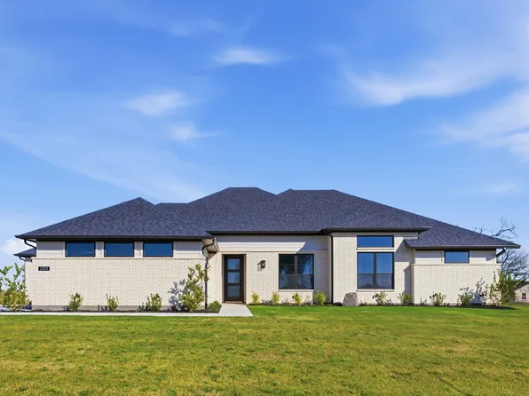 2321 Aleman St, Waxahachie, TX 75176