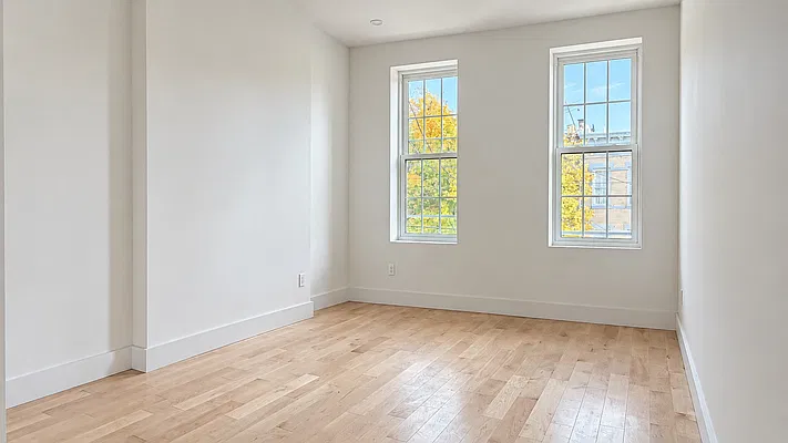 Bedroom, photo 2