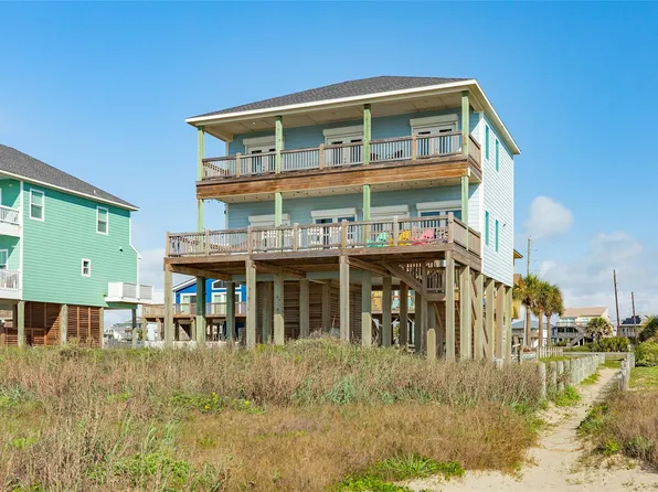 22224 Kennedy Dr, Galveston, TX 77554
