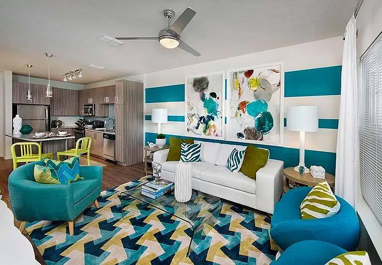 228 Sky Harbor Dr — Photo 3