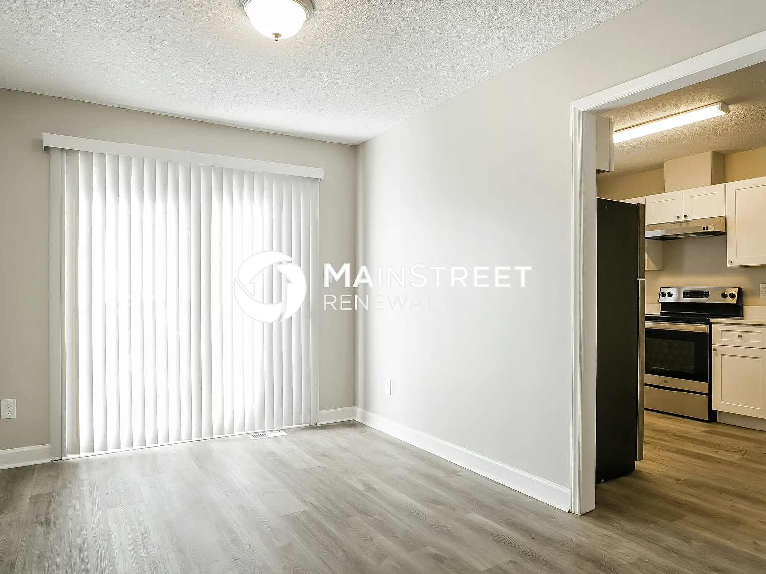1506 E Lenoir St — Photo 4