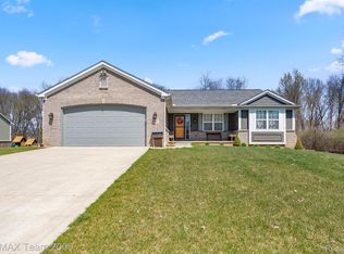 3463 High View Rd, Highland, MI 48356