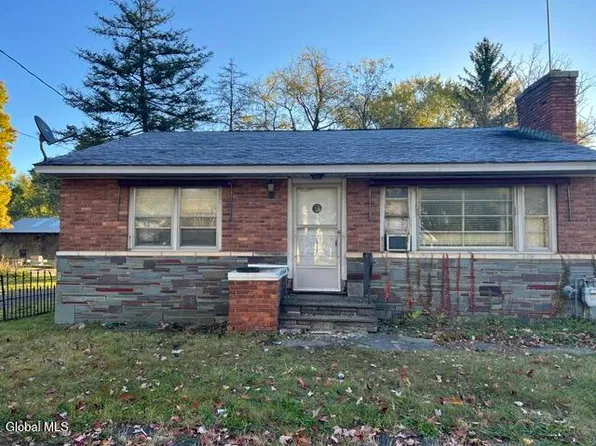 121 Hudson River Road, Waterford, NY 12188