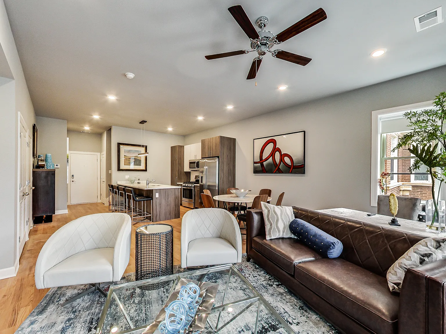 6 bed, 5.0 bath, $4,500 — Photo 4