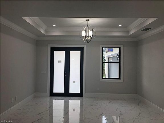 5th image of 3355 35th Ave NE