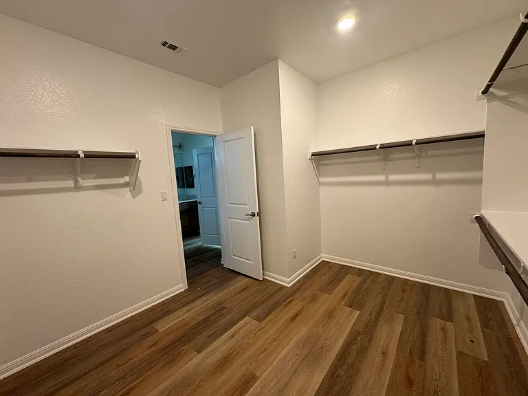 4505 Modena Bay Bnd — Photo 10