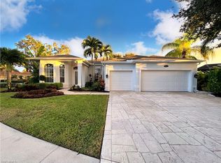 8614 Pebblebrooke Dr, Naples, FL 34119