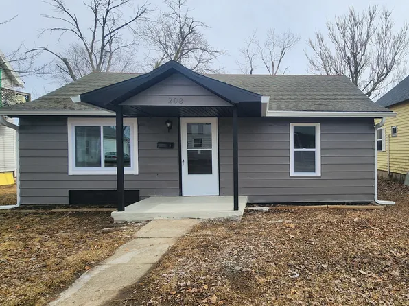 208 N Oak St, Crawfordsville, IN 47933