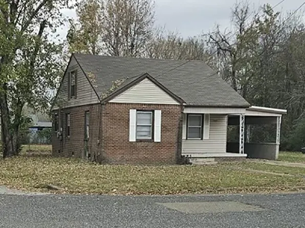 202 Peabody Ave, Jackson, TN 38301