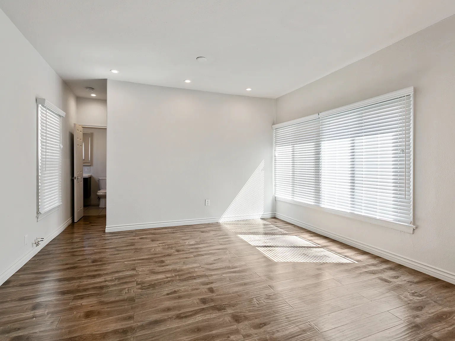 1 bed, 450 sqft, $1,695 — Photo 4