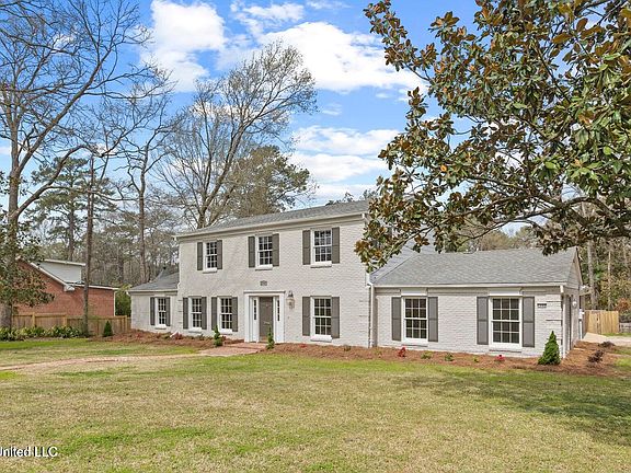 4th image of 2040 Brecon Dr