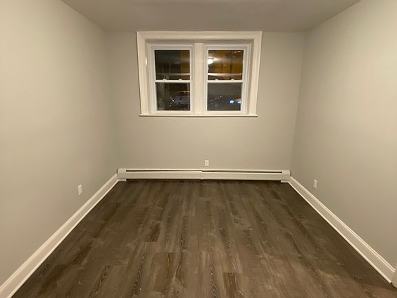 5th image of 49 Waverly St #Bb