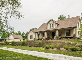 5221 Delaware St, Norwalk, IA 50211