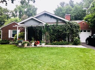 10604 Norman Ave, Fairfax, VA 22030