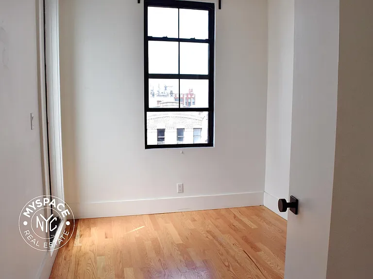 1520 Saint Johns Pl #5 — Photo 12
