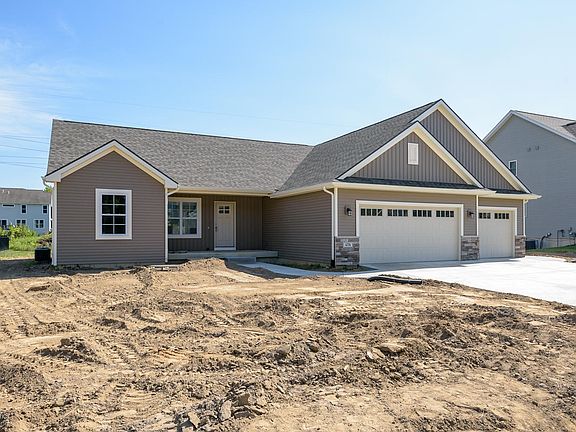 2nd image of 4774 Bahama Ln
