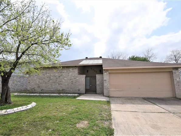 8322 Carmelwood Ln, Humble, TX 77338
