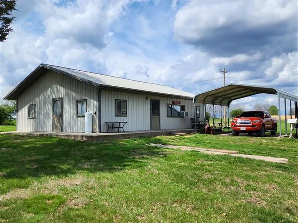 11283 7th Hwy, Clinton, MO 64735