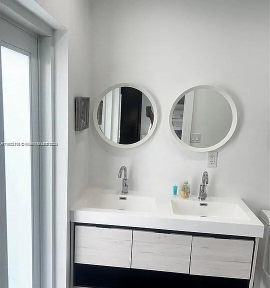 15 NW 52nd St — Photo 12