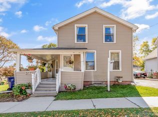 327 Plum St, Elgin, IL