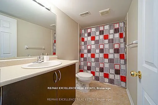 3950 Erin Centre Blvd E #66 — Photo 32