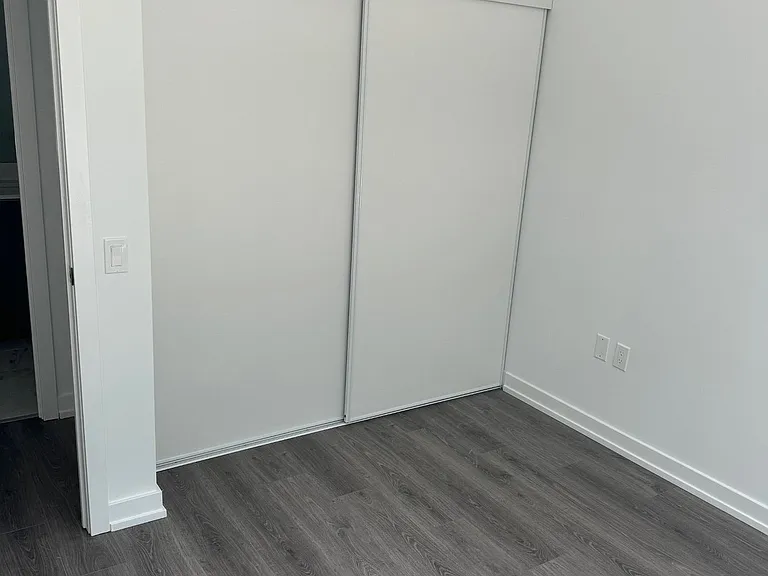 7 Golden Lion Hts #334 — Photo 5