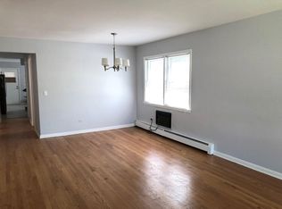 8555 W Berwyn Ave #1, Chicago, IL 60656