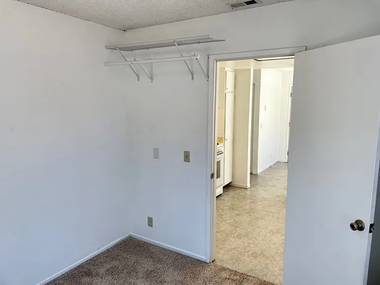 1388 Cavalier Ln — Photo 7
