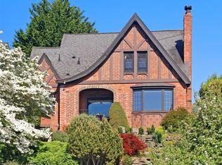 4826 45th Ave SW, Seattle, WA 98116