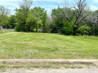 205 W Houston St, Bowie, TX 76230