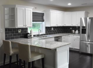 1411 62nd Pl, La Grange Highlands, IL 60525