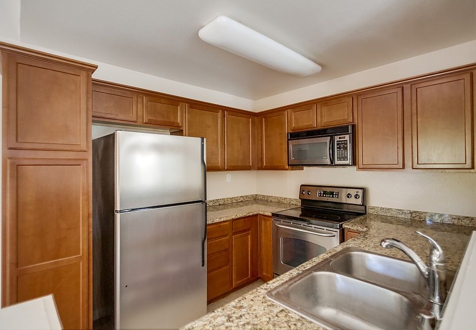 2nd image of 12190 Cuyamaca College Dr E Unit 910