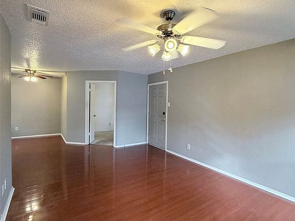 5th image of 18333 Roehampton Dr APT 622