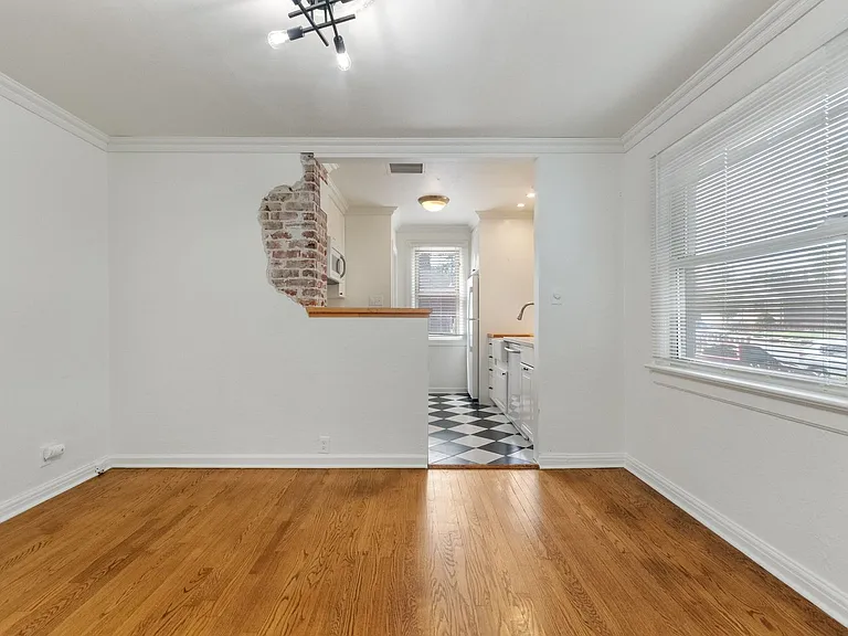 654 S Bryant St — Photo 36