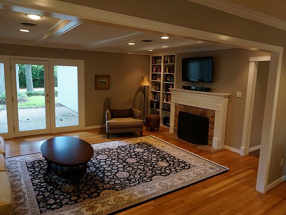 3rd image of 10042 Bordley Dr
