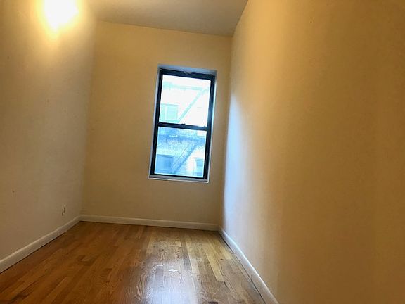 3rd image of 306 E 78th St APT 4B
